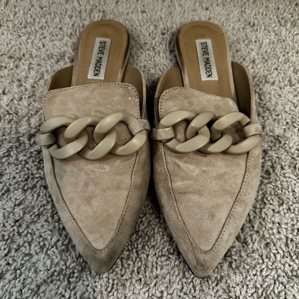 Steve Madden Tan Mules with Chain Accent